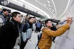 在《星际争霸Ⅱ》国际明星邀请赛现场,大家都是当初那个少年(图22) 在《星际争霸Ⅱ》国际明星邀请赛现场,大家都是当初那个少年