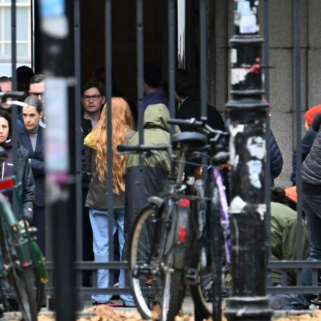 漫威《蜘蛛侠4》新片场照 蜘蛛侠和绿巨人现身(图5) 漫威《蜘蛛侠4》新片场照 蜘蛛侠和绿巨人现身