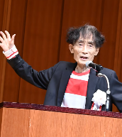 日本恐怖漫画教父楳图一雄去世 享年88岁(图1) 日本恐怖漫画教父楳图一雄去世 享年88岁